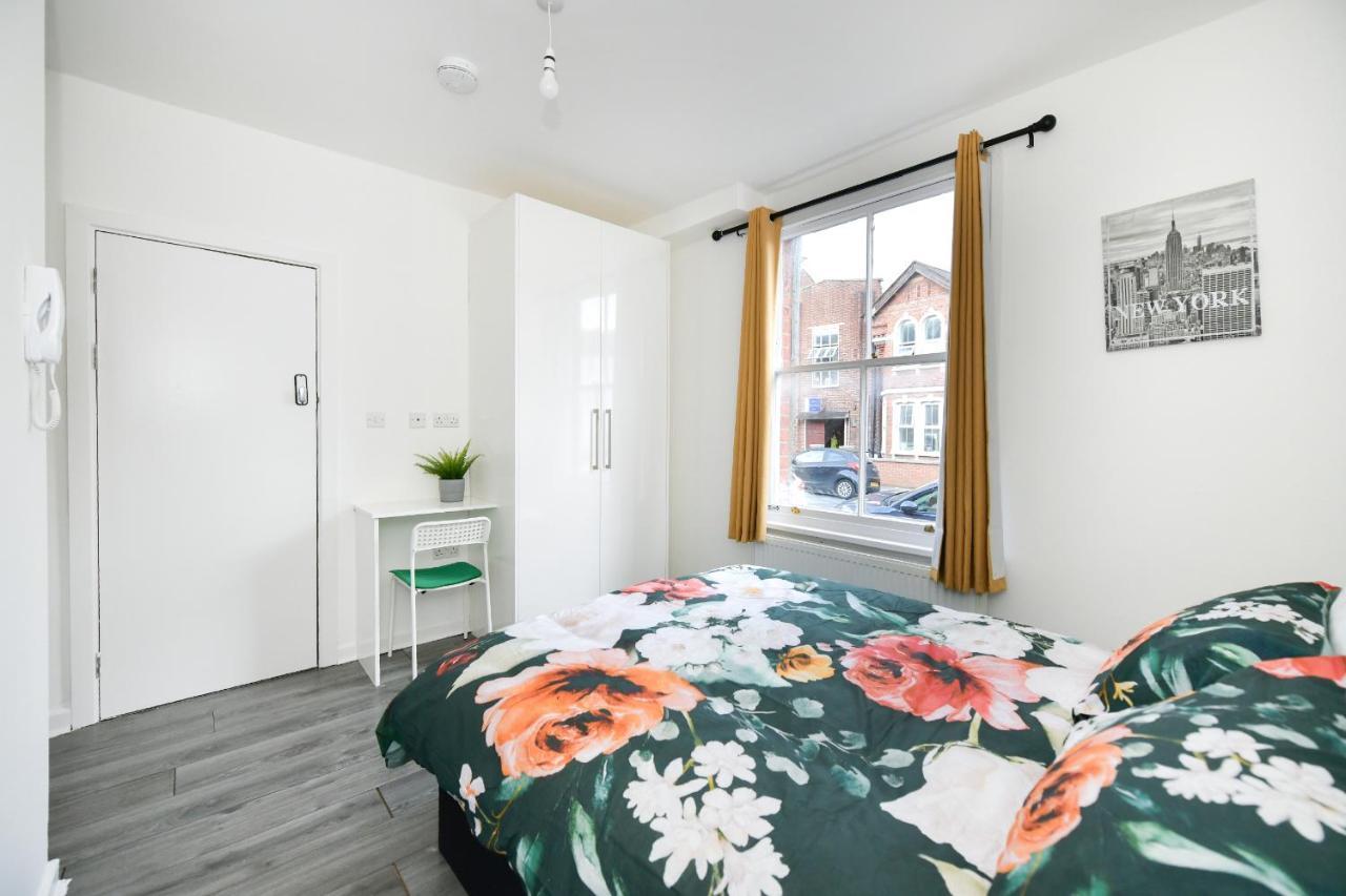 Waylen Street Suites Reading Eksteriør billede